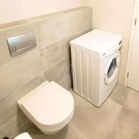 Tran Chien With Free Private Parking Apartment Prag